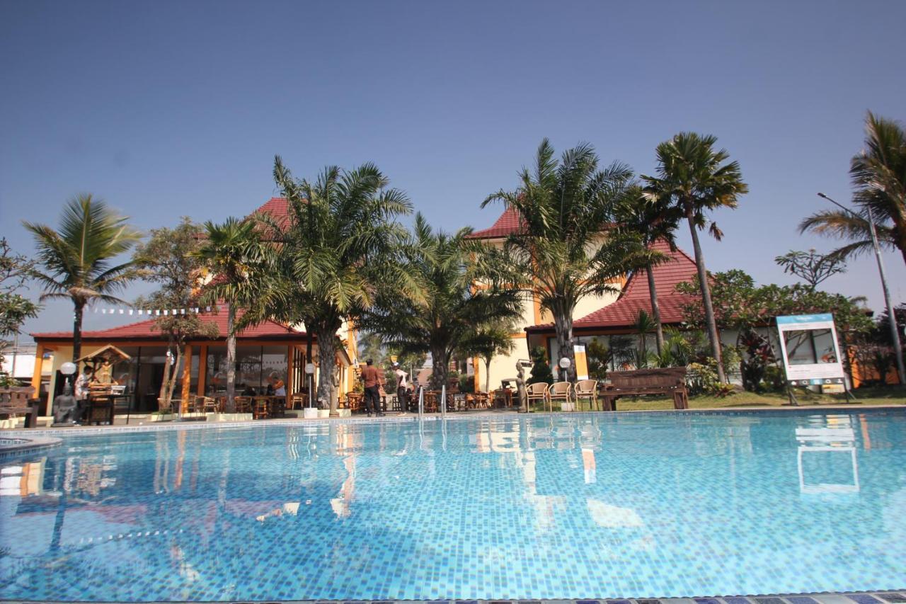 Ciptaningati Hotel Batu  Exterior photo