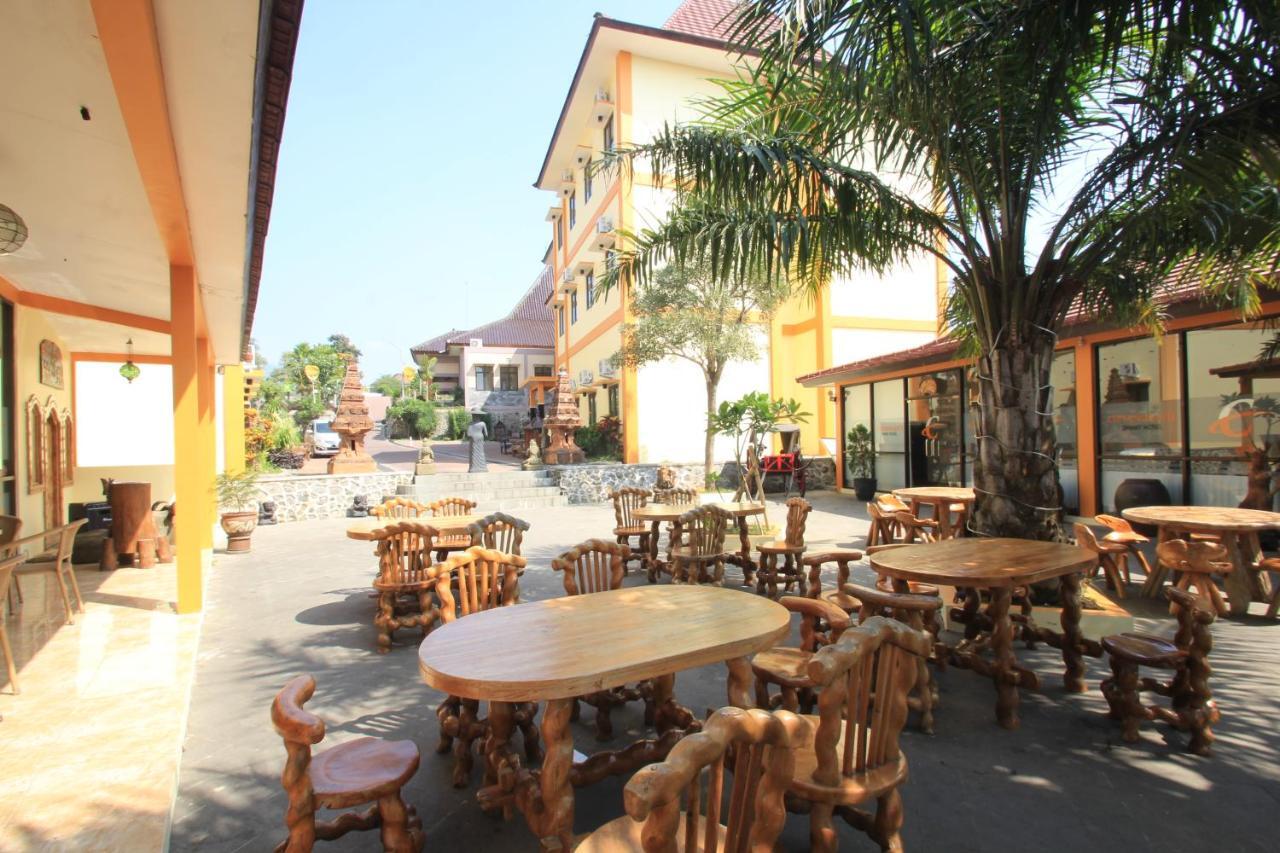 Ciptaningati Hotel Batu  Exterior photo