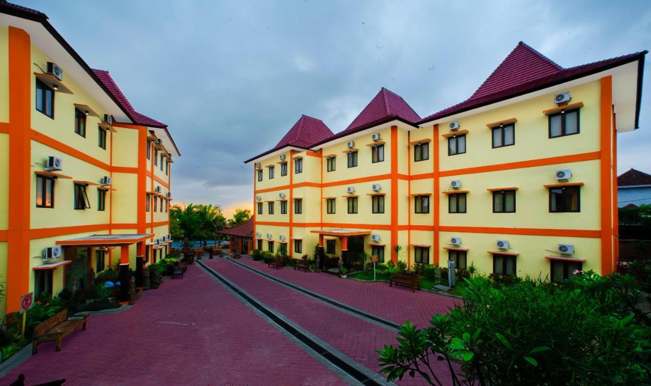 Ciptaningati Hotel Batu  Exterior photo